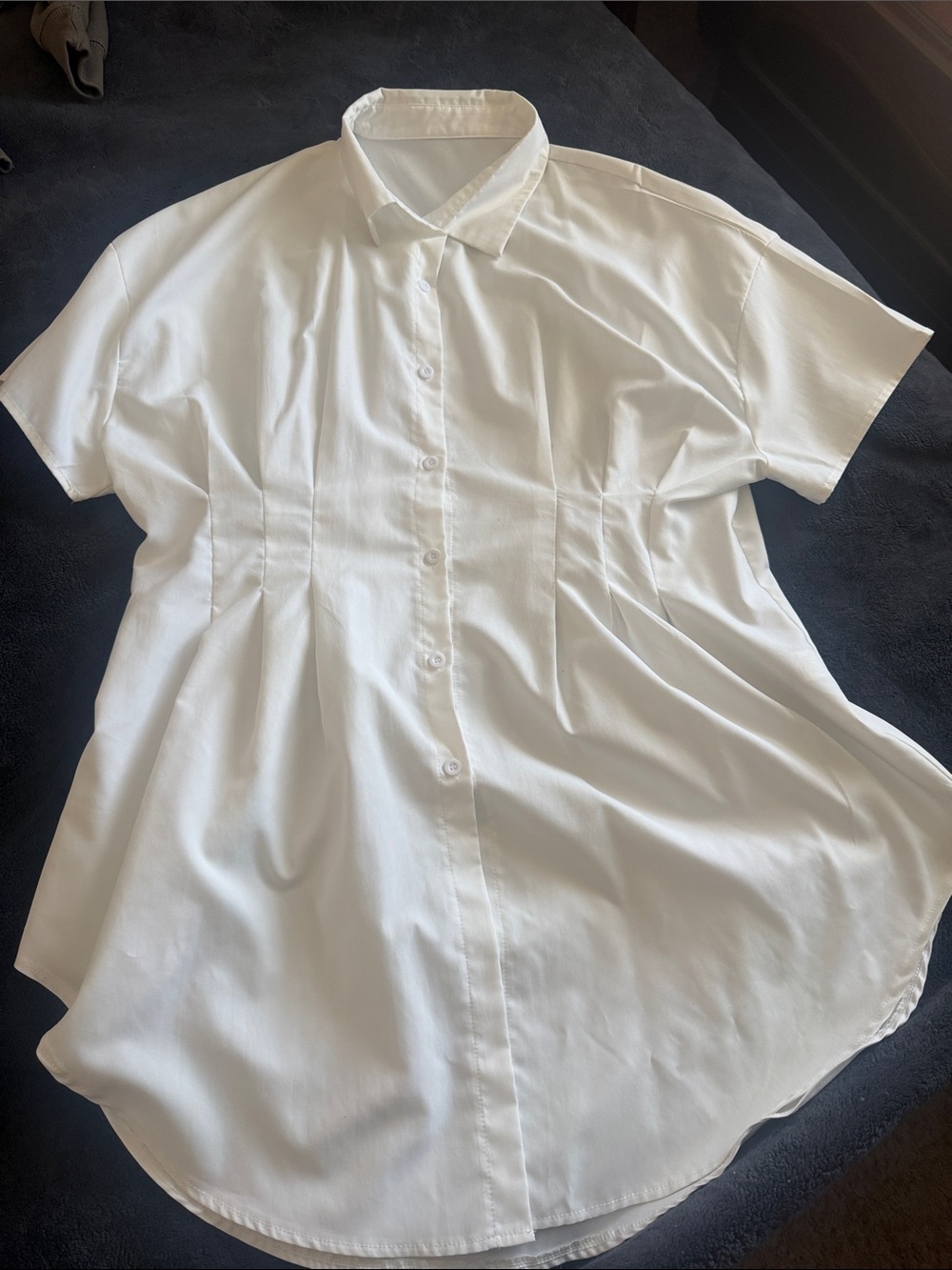 SHEIN Curve Crisp White Short-Sleeve Button-Up Shirt.